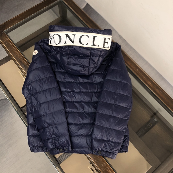 ハイクオリティダウンジャケット全体デザイン